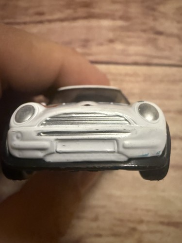 Ion Torrent Promotional Mini Cooper Diecast 1:64 Welly - Picture 6 of 7
