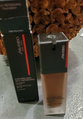 Shiseido Synchro Skin  | Lasting Liquid Foundation | Oil Free | 560 Obsidian Nib