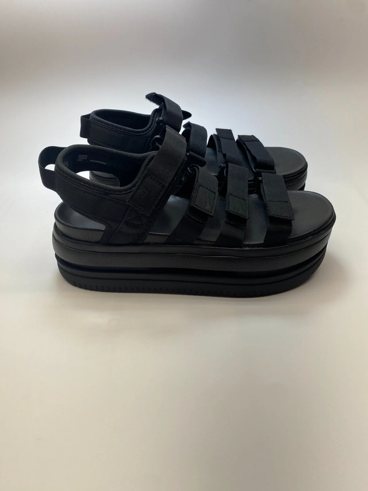 Sandalo Nike donna Icon classico platform nero su nero taglia 9