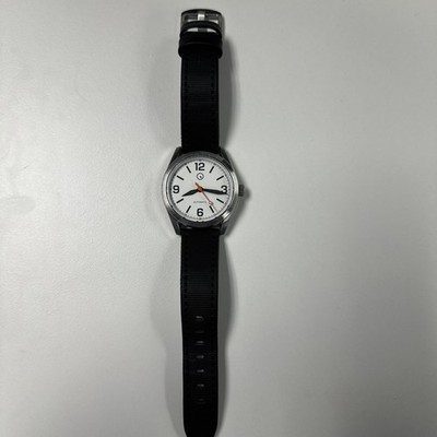 Islander ISL-84 Automatic 40mm White Dial Watch with travel case and extra strap