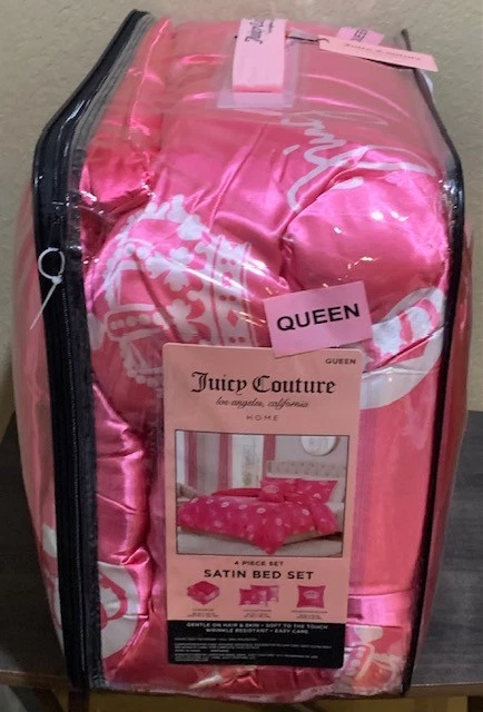 Conjunto de edredom, fronhas, travesseiro Juicy Couture cetim rosa com coroas e monogramas JC - Imagem 4 de 4