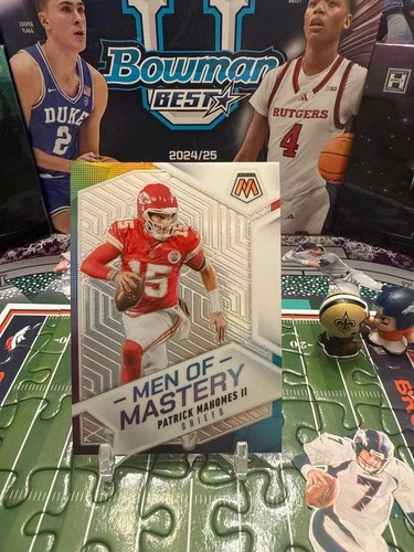 2025 Panini Mosaic - Men of Mastery Patrick Mahomes II #13 Silver Prizm