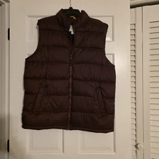 Old Navy Burgundy Mens Sleeveless Puffer Vest Nylon Jacket 3 pocket Size Large