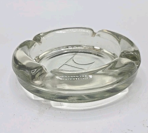 Hilton Hotel Heavy Glass Ashtray - 4" diameter w/Hilton logo Vintage - Picture 5 of 6