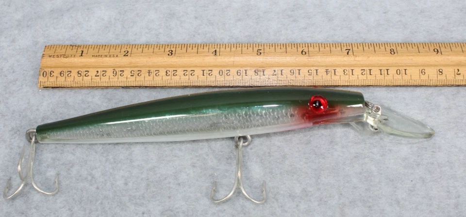 Señuelo vintage Mirrolure 107MR verde plata rojo nos 9" Foto 2 de 4