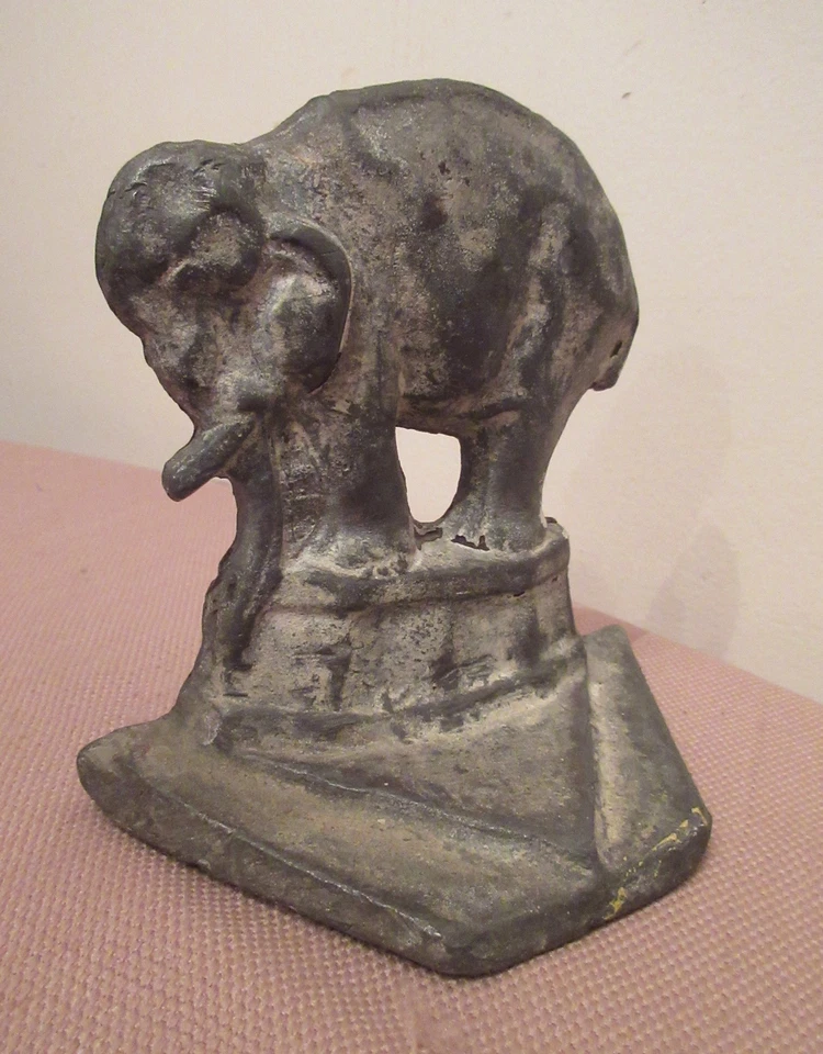 heavy rare antique 1800's solid lead figural circus elephant doorstop iron stop - Image 2 of 4