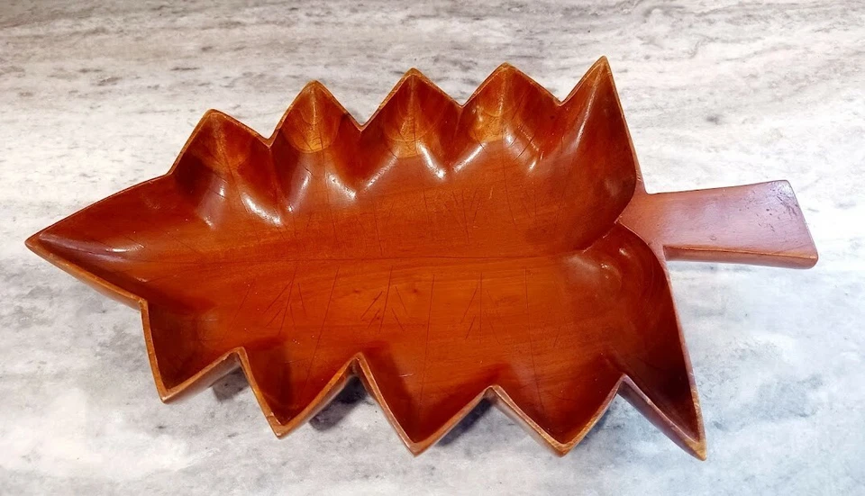 Cuenco de madera en forma de árbol / bandeja para servir Foto 3 de 4