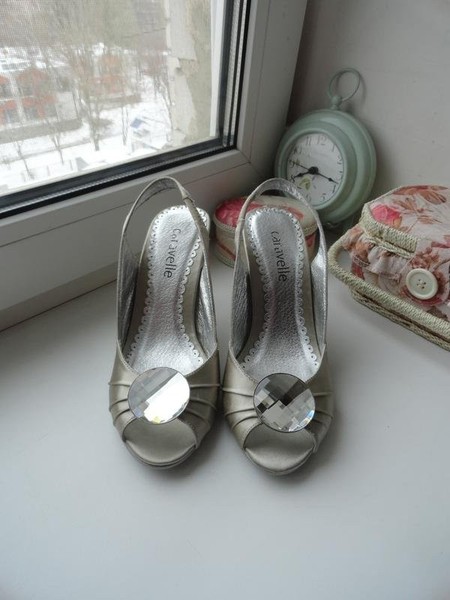 Women Carvela Heels Grey Satin 36