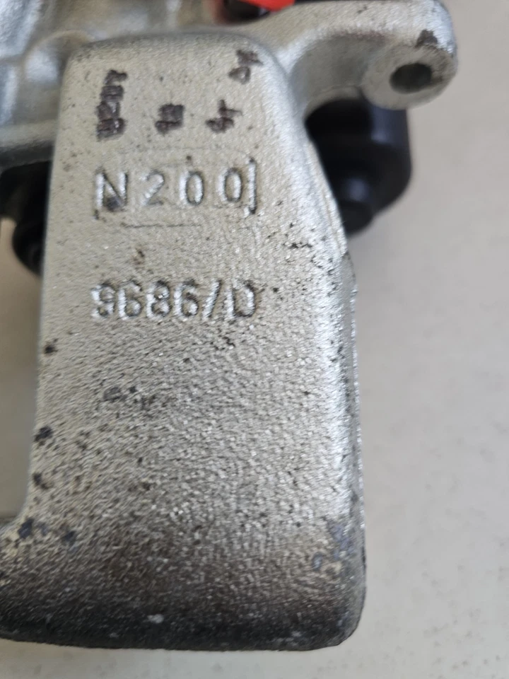 PINZA DE FRENO TRASERA DERECHA ELÉCTRICA NUEVA GENUINA TRW AUDI A6 C6 4F O/S 4F0615404C F Foto 3 de 4