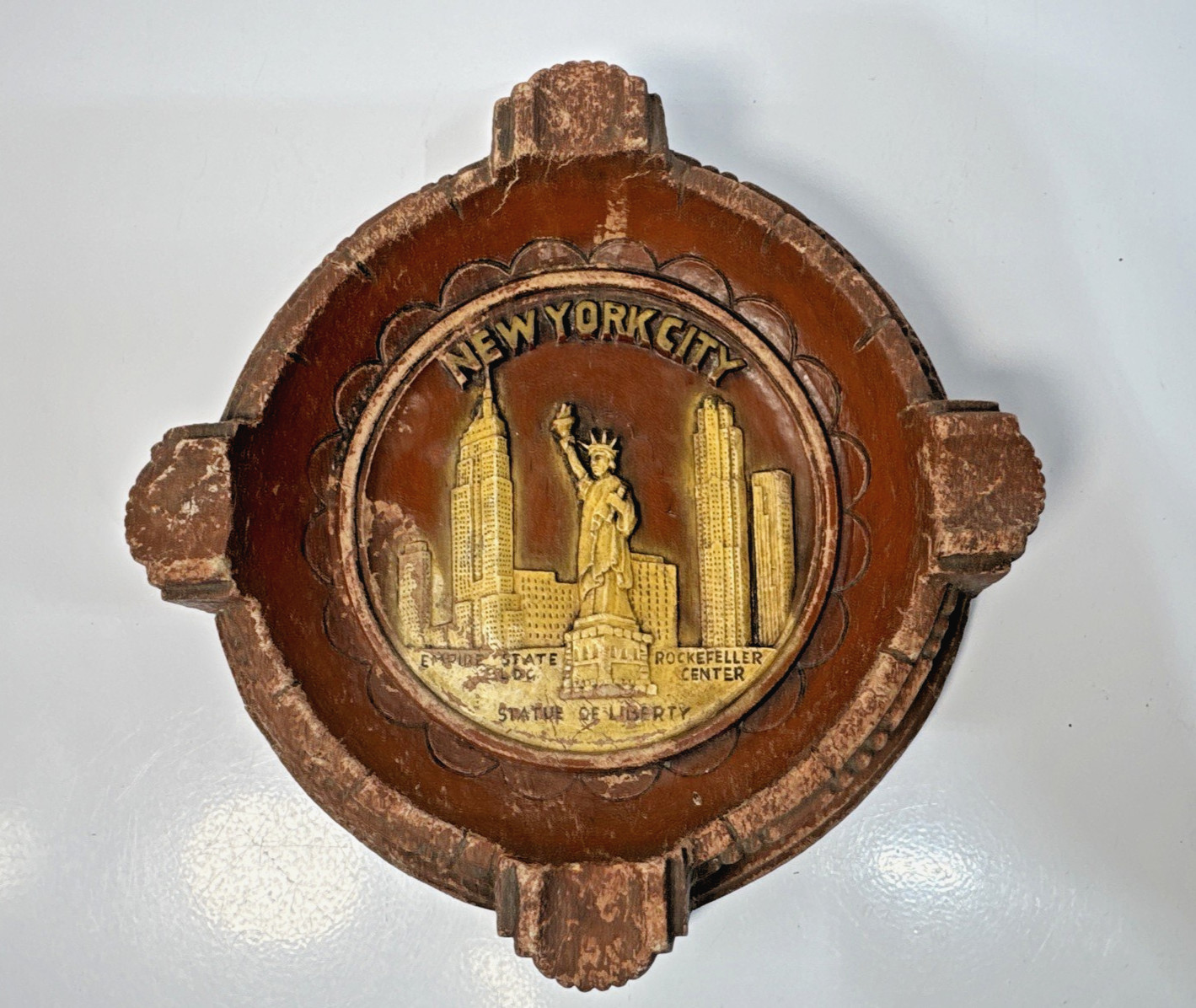 Vintage New York City Syroco Wood Souvenir Ashtray — Statue of Liberty Relief