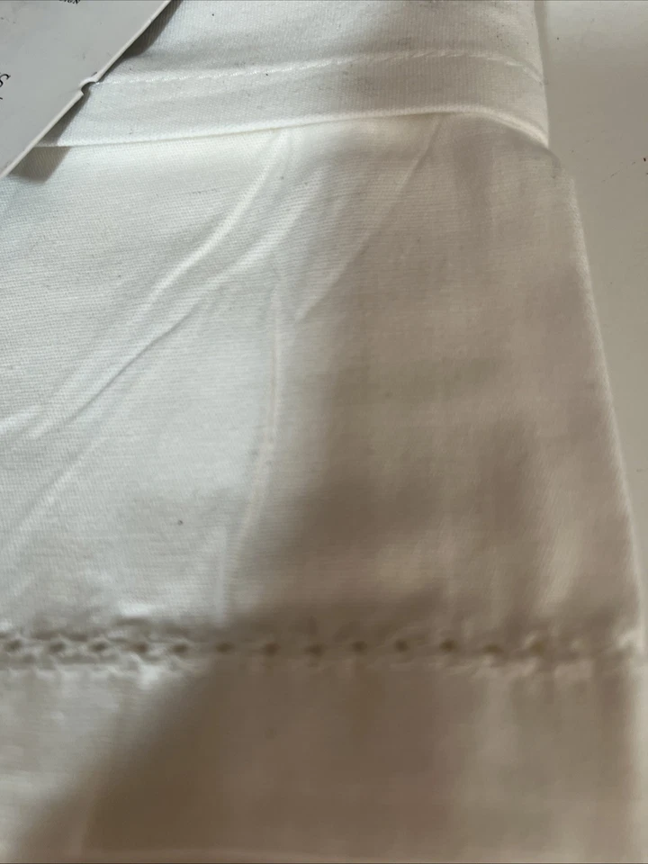 Threshold Set of 4 Cloth Napkins White 100% Cotton 20”x 20” Mitered New NIP 2016 - Image 4 of 4