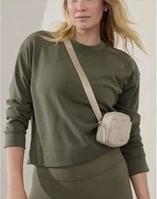 ATHLETA SEASOFT CREWNECK SWEATSHIRT ASPEN OLIVE GREEN SMALL NWT