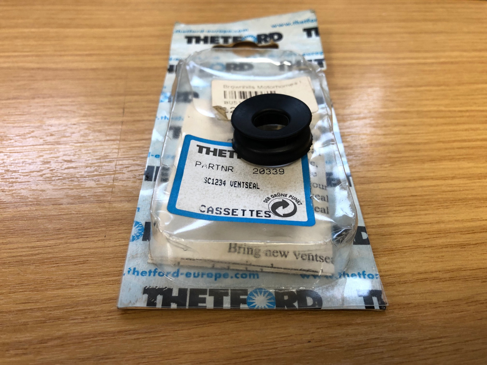 B&Q - Cassette Toilet Vent Seal C2 C3 C4 C200 - Image 4