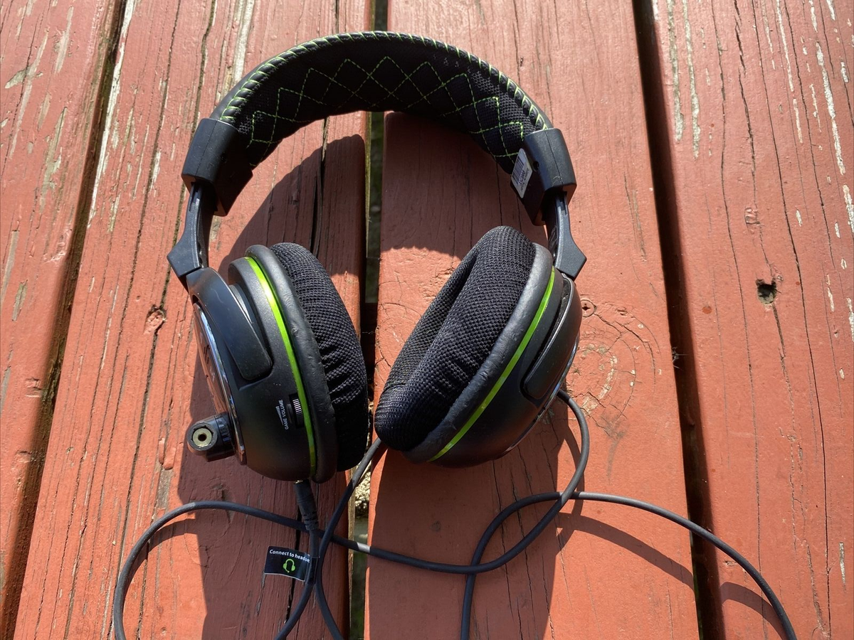 Ear Force Xbox One Headset Muted Turtle Beach Ear-Force XP500 - Main Image