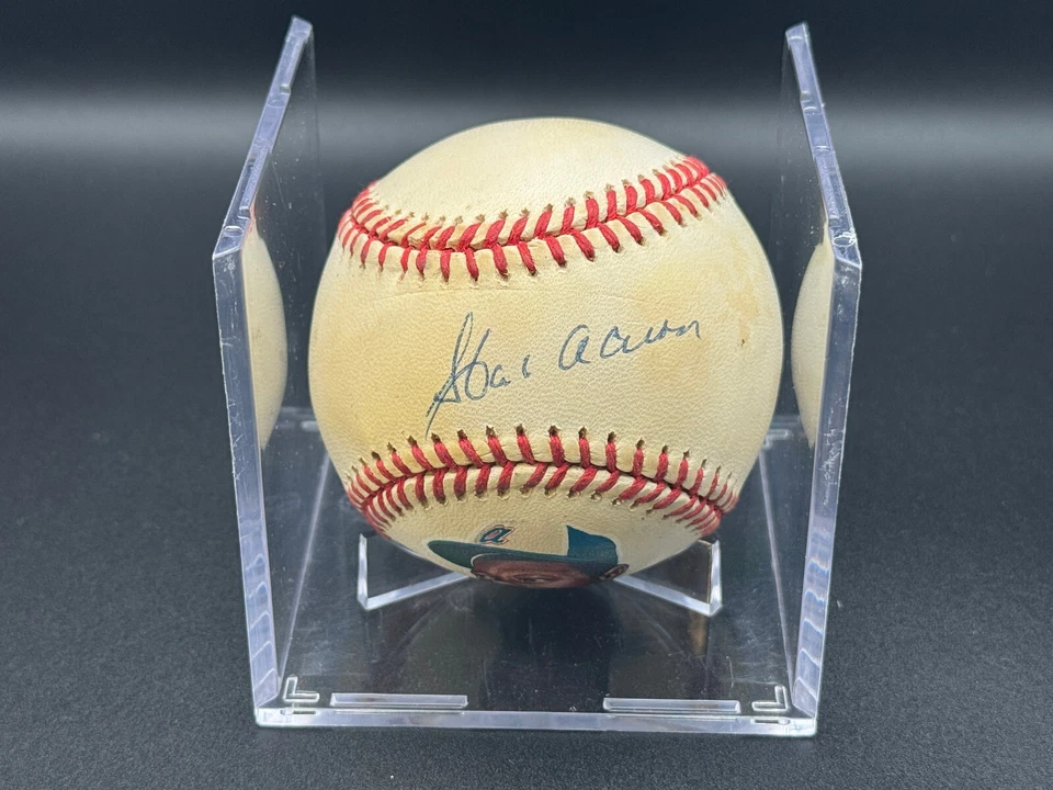 Vintage Hank Aaron Signed National League White Portrait Baseball 🔥 Beckett COA - Image 3 of 4