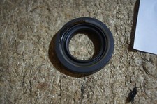 HONDA CR250M MT250 MR250 RH RIGHT HAND CRANKSHAFT OIL SEAL 91203-357-003 NOS