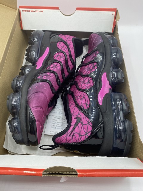 nike vapormax plus active fuchsia