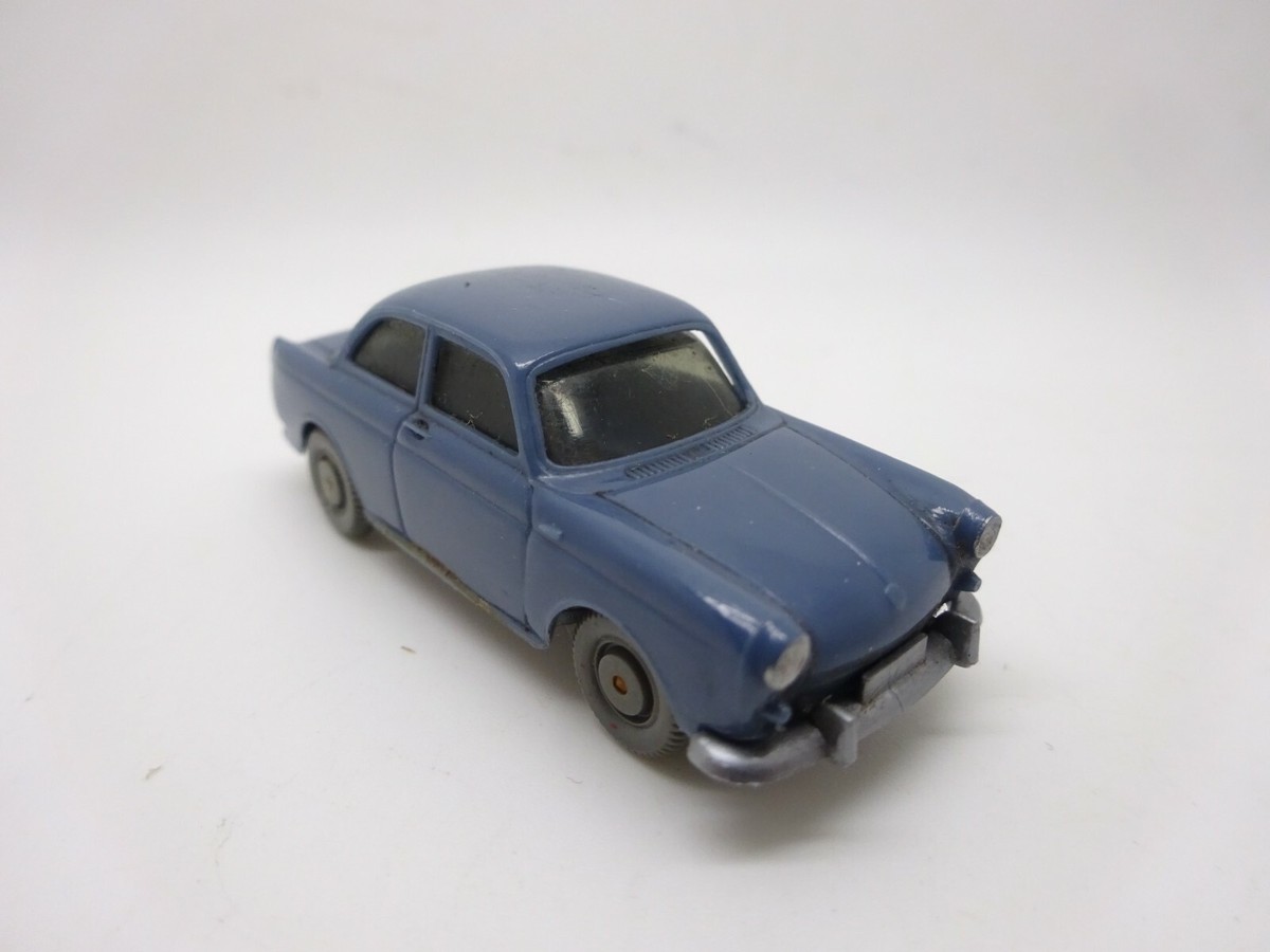 Wiking: VW 1500/1600 Stufenheck, mattgraublau, Saure HB 307