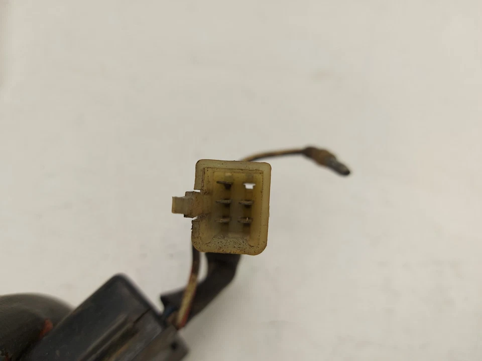 CAJA DE FUSIBLES KAWASAKI GPZ 305 Foto 4 de 4