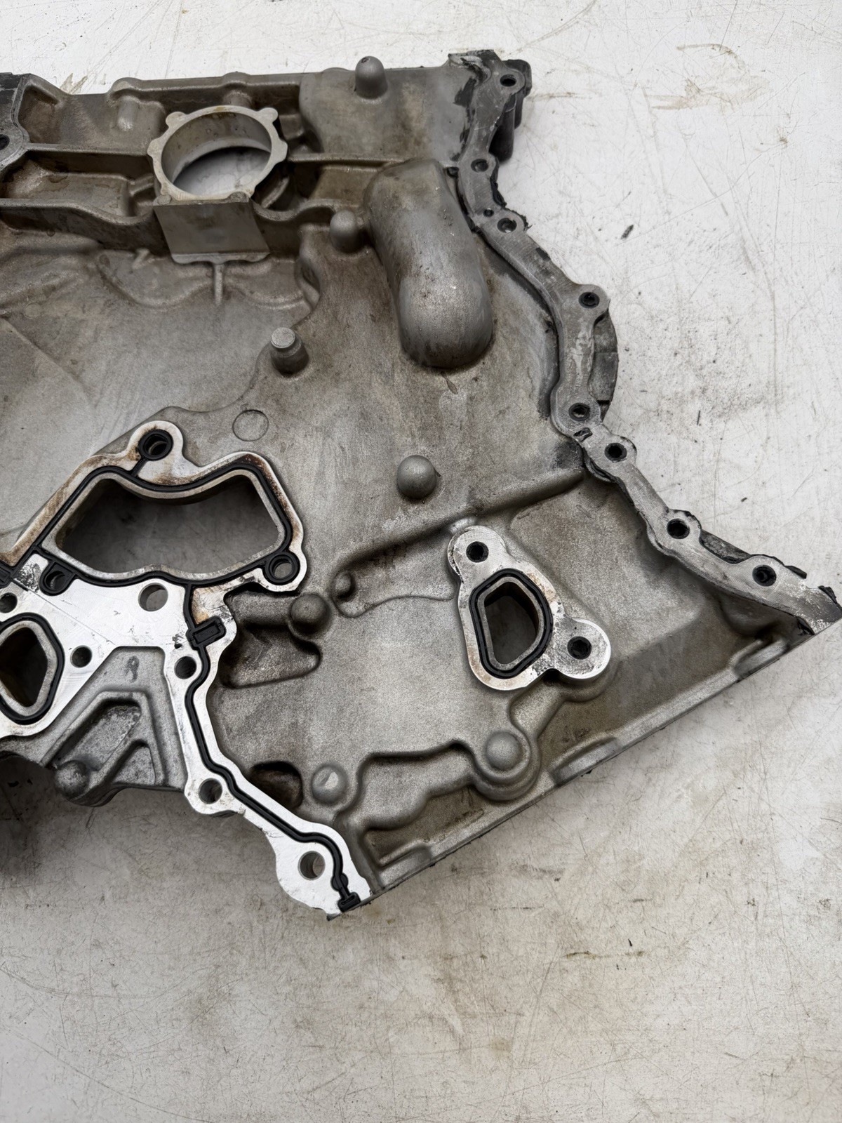 2014-2021 MASERATI GHIBLI 3.0L ENGINE TIMING CHAIN COVER OEM 2017 2018 2019 2020