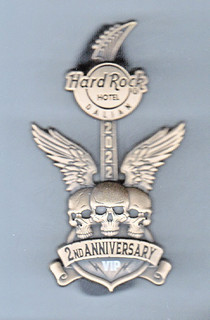 Hard Rock Cafe Pin: Dalian Hotel 2022 2nd Anniversary VIP le30