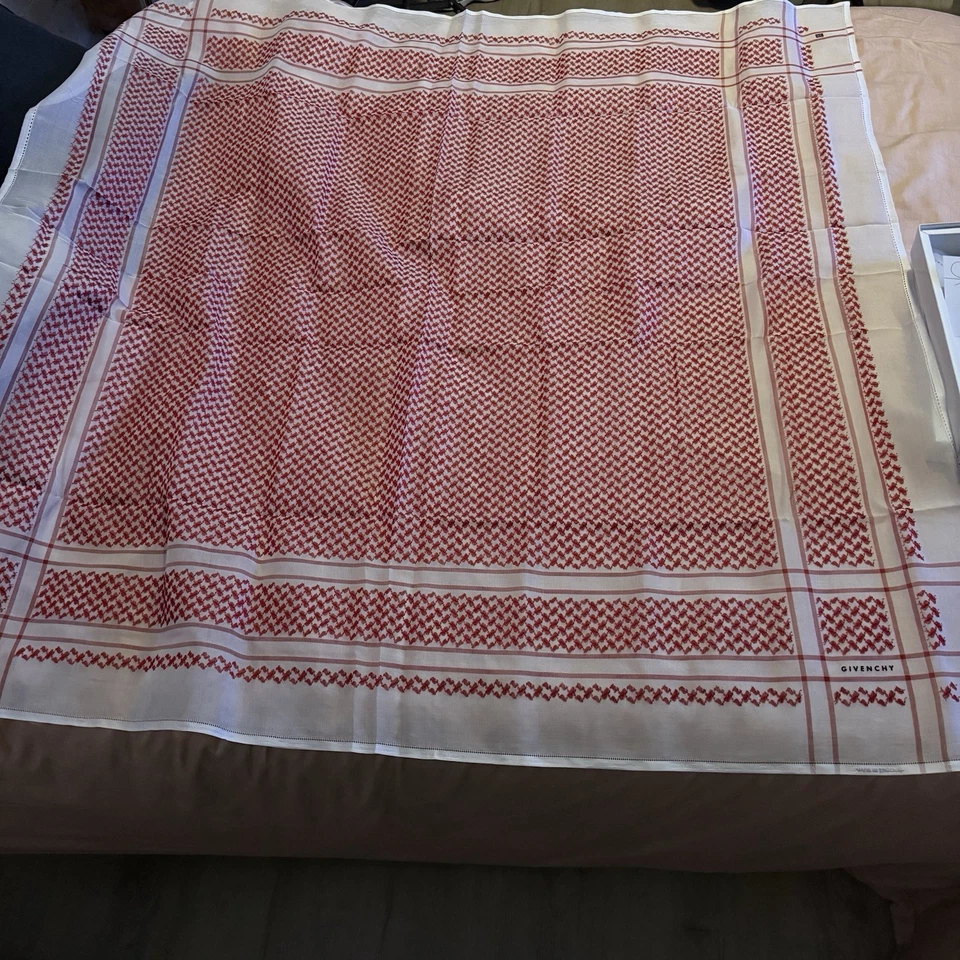 Bufanda árabe Shemagh formal de lujo Givenchy NUEVA EN CAJA 55” ROJA/BLANCA Bufanda Keffiyeh Foto 3 de 4