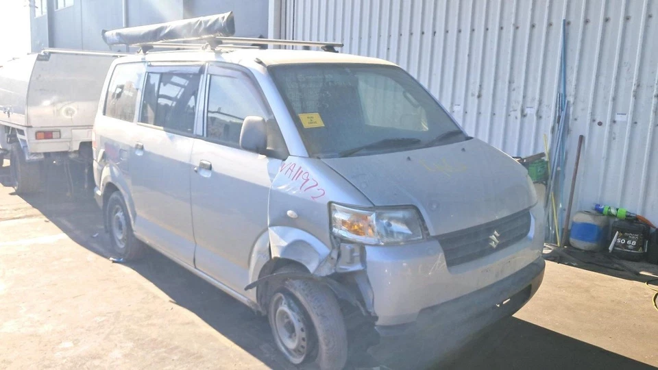 Suzuki Apv Gd  Right Front Door Trim - image 4 of 4