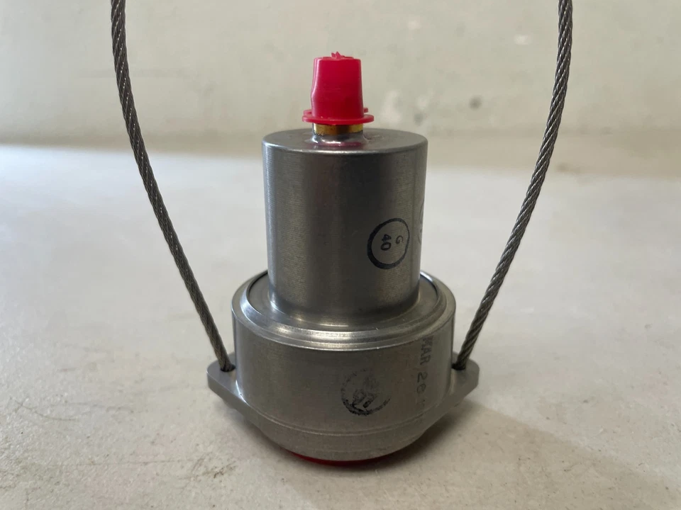 Enchufe conector Parker Hannifin 076-003-002 dorado NSN 5935-00-468-5951 Foto 4 de 4