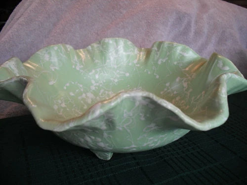 Vintage Shawnee Fluted Footed Green Pottery Bowl With White Splatter