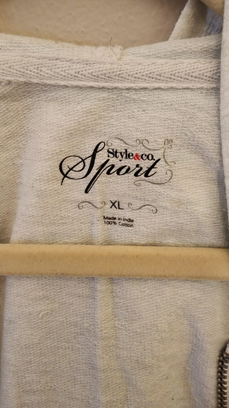 Mandalia Turquoise to Gray Gradient Patterned Zip Up Athletic Wear