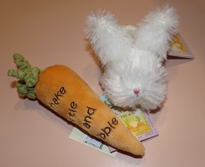 carrot rattle