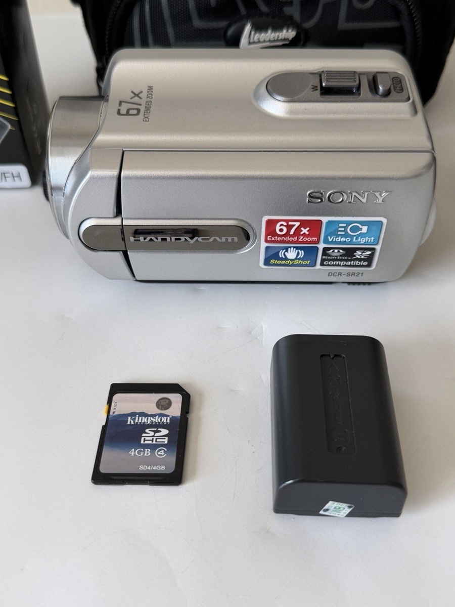 Rare Sony DCR-SR21 Silver 67X Optical Zoom 80GB HDD Handycam