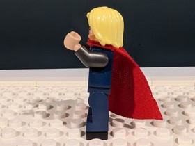 LEGO Marvel Super Heroes Thor Minifigure sh0170 76038 76030