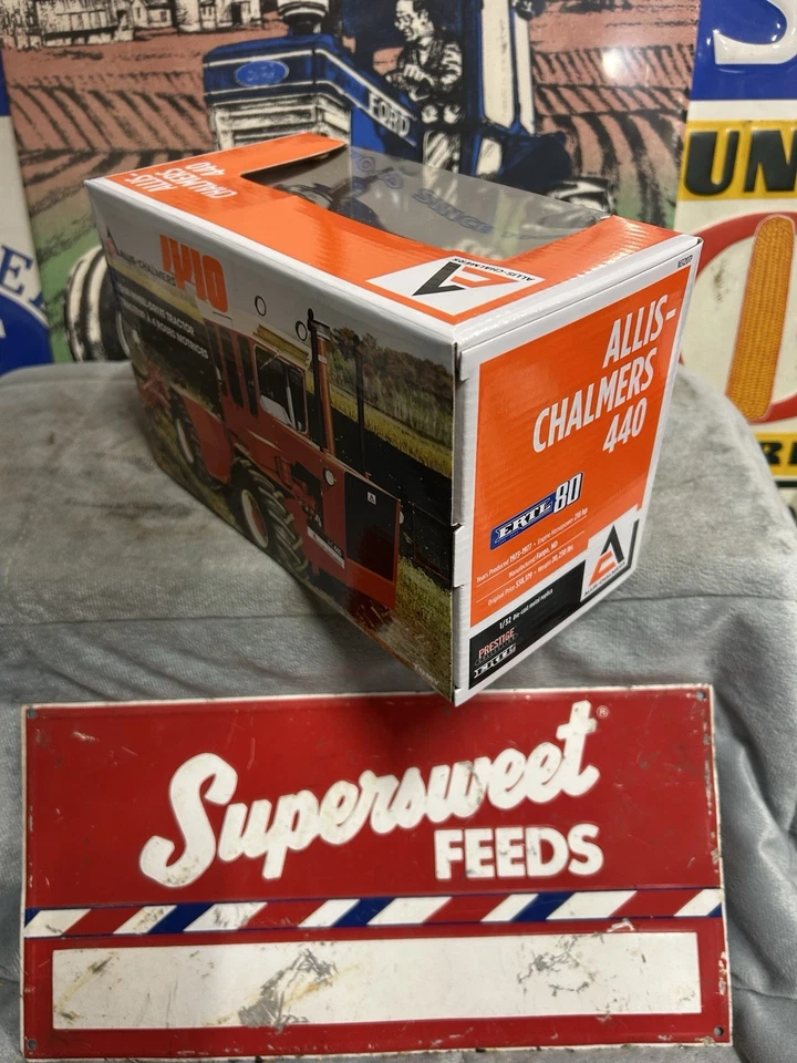 2025 ERTL 1:32 Allis Chalmers 440 80th Anniversary NEW!! - Image 2 of 2