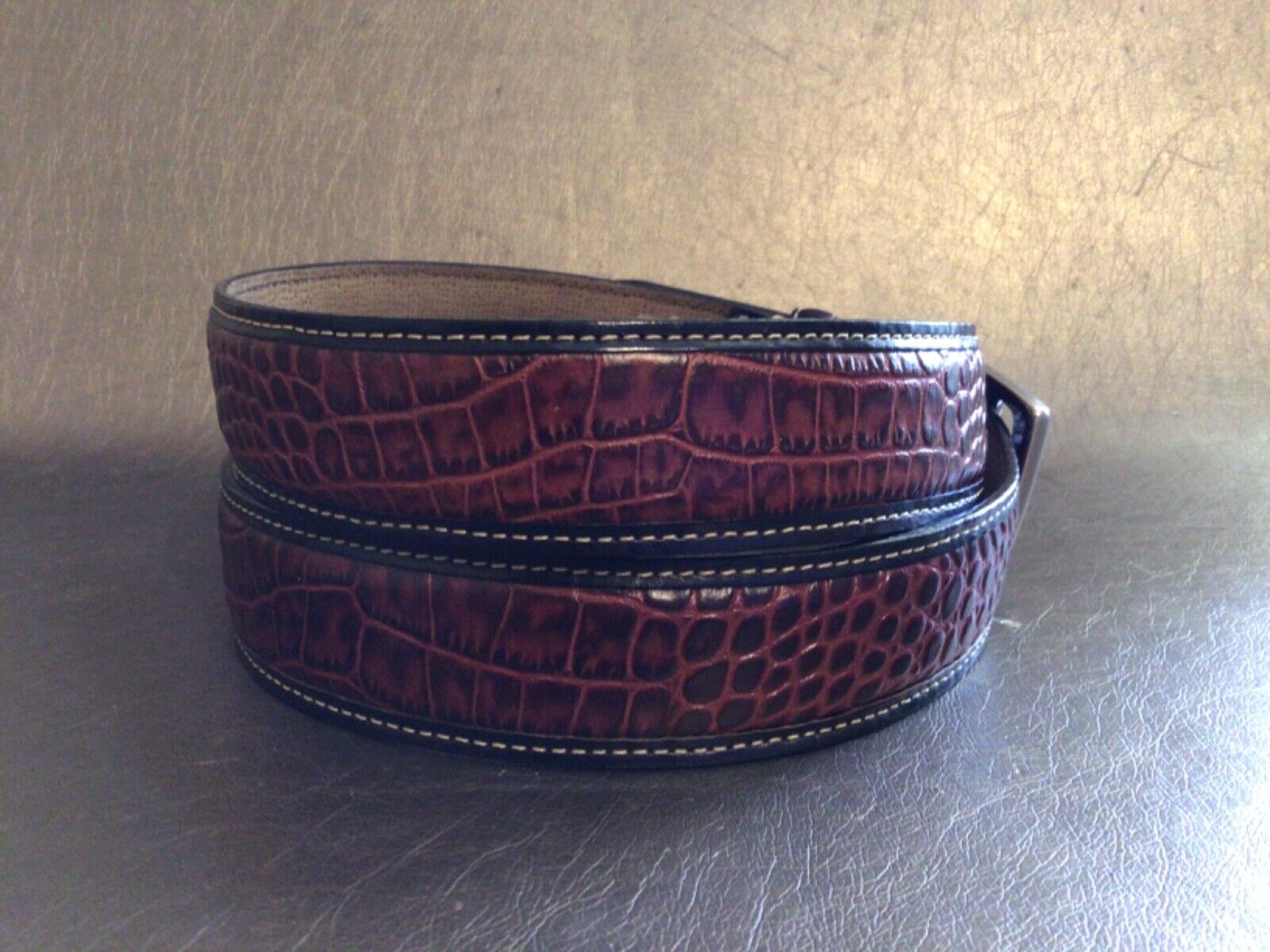 Tommy Bahama Brown & Black Leather Croc Embossed … - image 4