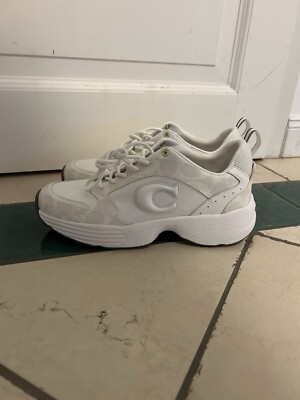 Coach C275 Tech