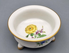 Meissen Porzellan Füßchen Schale D 7,4 cm 1. Wahl, Blumen, vergoldet, Schwerter