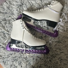 Celebrity Ice Skating Skates Brand New Never Worn High Quality