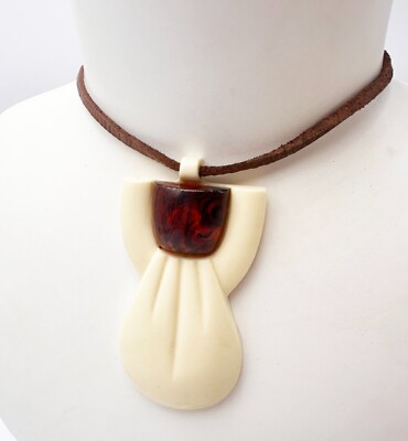 Collier Pendentif Lanvin Vintage - Résine Beige Et Ambre Sur Cuir, Style Art Déco Ravissant