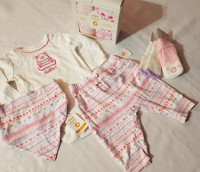 Gymboree NB Essentials 2 Swaddle Blankets Bib 6-12 Bodysuit Socks NWT Set
