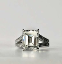 Transparent Emerald Cut 3.85CT CZ With Round Cut 0.3CT Accents Best Wedding Ring