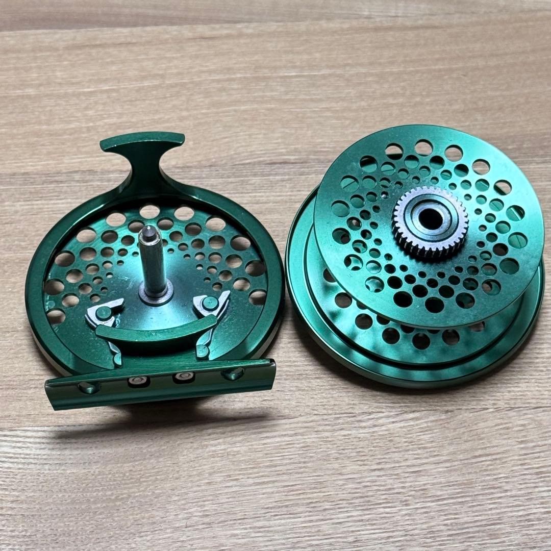 Mitchell 7433 Fly Reel Vintage Click Drag 7.5cm Spool | eBay
