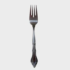 Rogers 05 Stainless Korea Salad Fork – Floral Scroll Pattern – 3-Tine Pastry