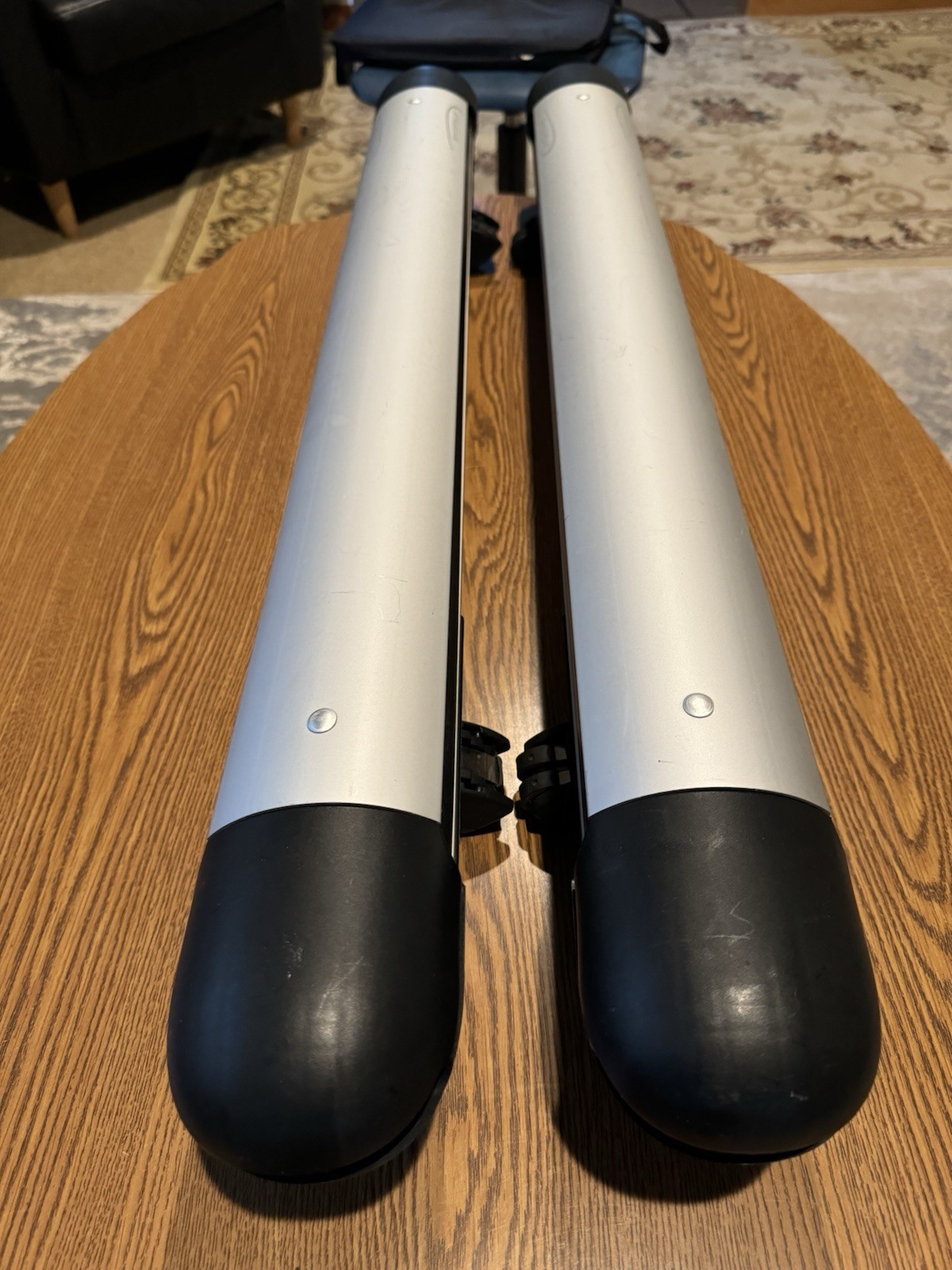 Yakima Whispbar  6 Ski/Snowboard Roof Rack Mount w/ Locks, Key36 Inches