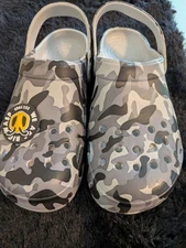 Big Wasp Boys/Girls Sz. 6 Big Kid Mules Camo Closed Toe Clogs NWOT