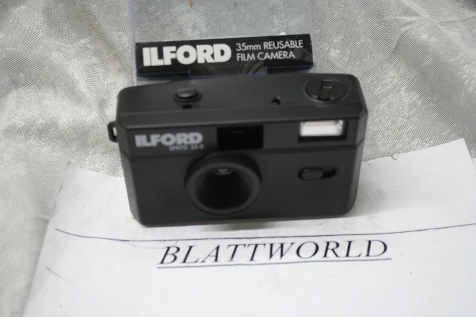 CÂMERA DE FILME REUTILIZÁVEL ILFORD SPRITE-II 35mm NOVA disponível em vermelho azul verde preto - Imagem 2 de 4
