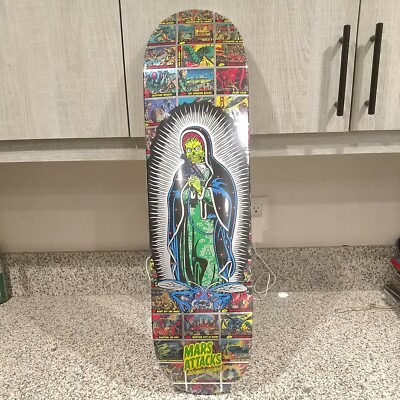 Mars Attacks Devine Heritage Silver Foil Santa Cruz Skateboard