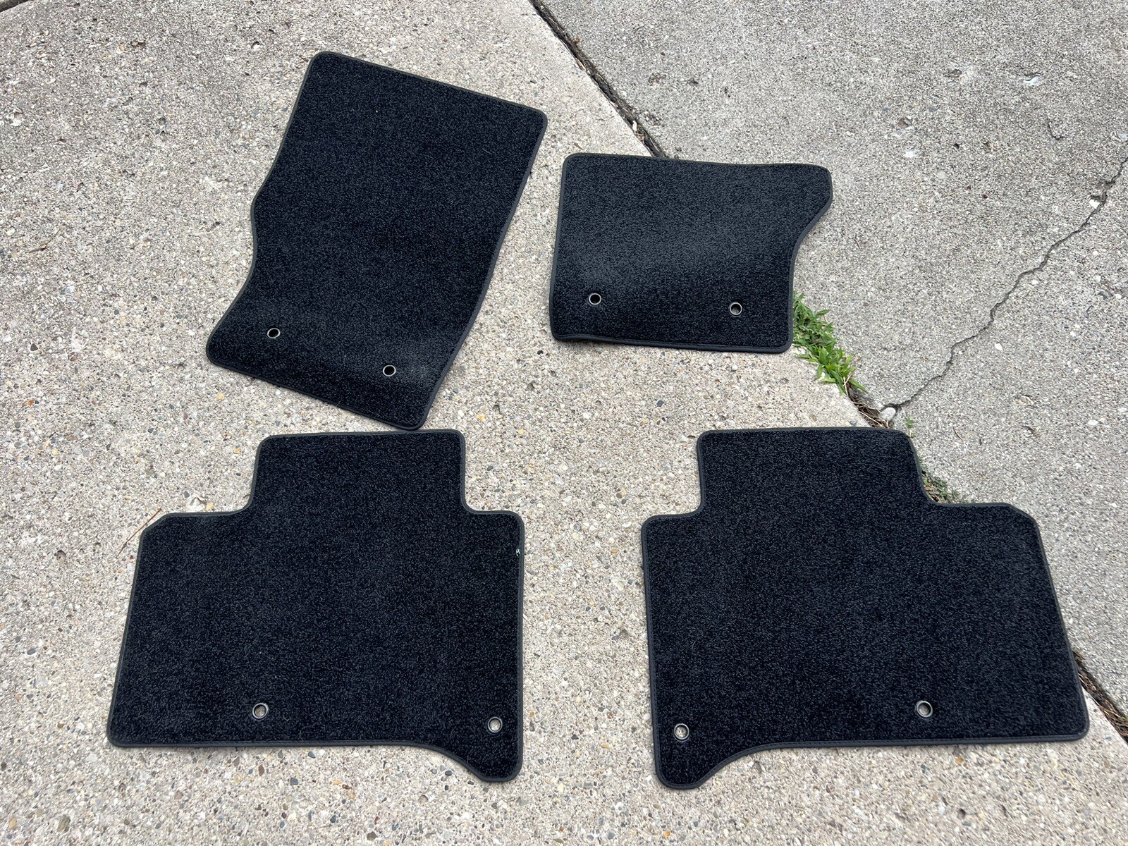 1421 RANGE ROVER SPORT FLOOR MAT CARPET EBONY SET 4 OEM eBay