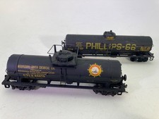 HO  Rare Mississippi River Chemical + Phillips 66 40 Ft Single Dome Tank Cars 