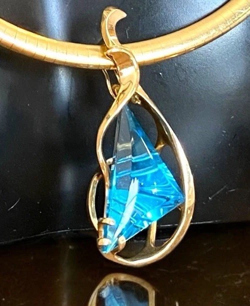 Designer CUSTOM 14k Solid Gold Massive Carved Blu… - image 1